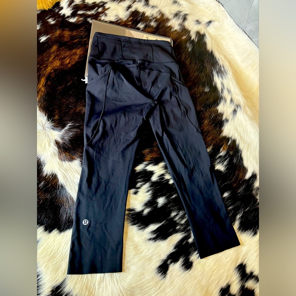 Lululemon Fast & Free Crop II Nulux 19” size 4